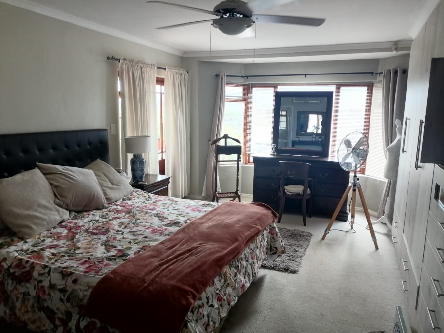 4 Bedroom Property for Sale in Rome Glen Western Cape